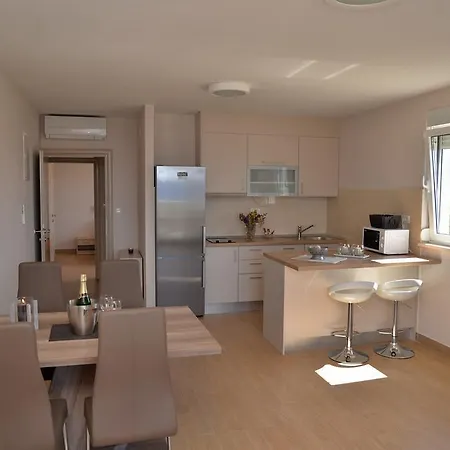 Appartement Waterfront - Tučepi