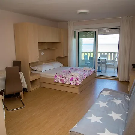 Waterfront Apartments - Tucepi Tucepi