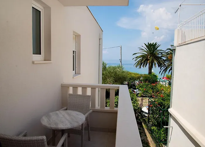 Apartment Waterfront Apartments - Tucepi Tučepi
