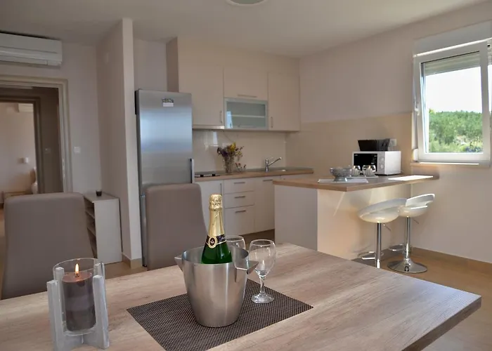 Waterfront Apartments - Tucepi