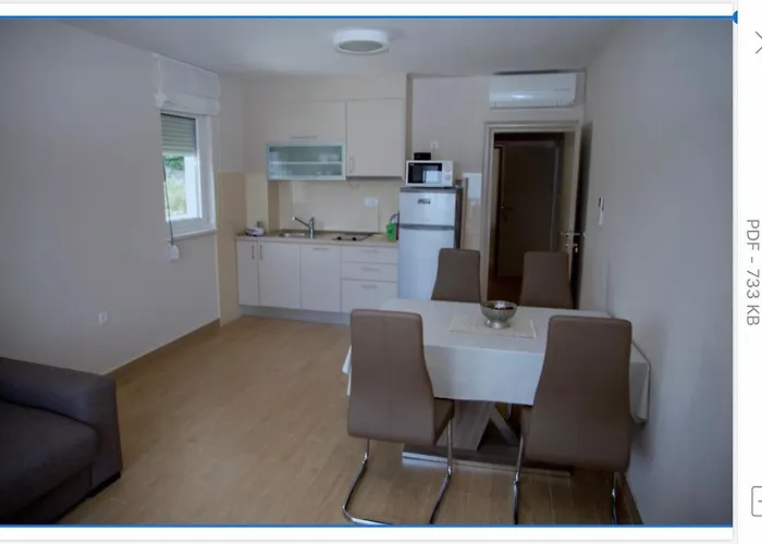 Waterfront Apartments - Tucepi Apartment *